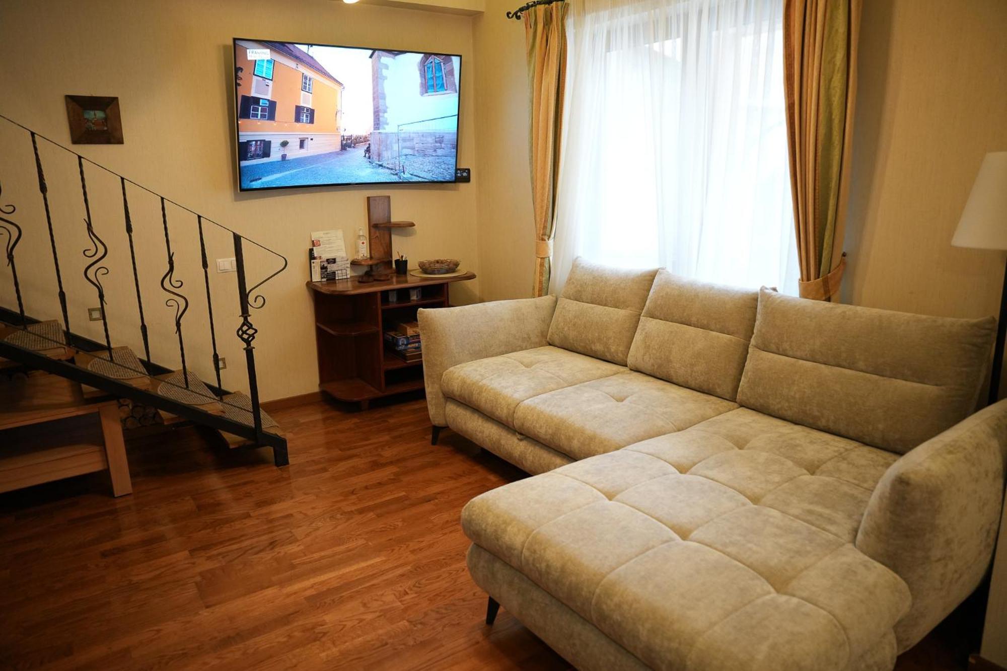 Real Home 1 Sibiu Exterior foto
